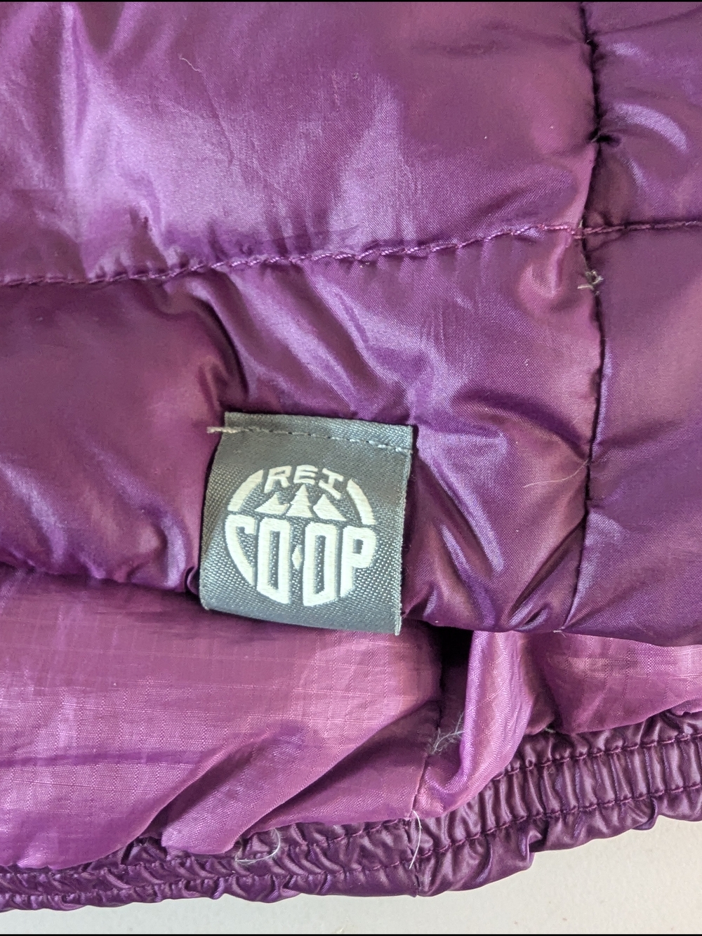 REI Co-op Down Puffer Vest Women’s Purple Lightweight Packable Outdoor Jacket - Picture 4 of 7